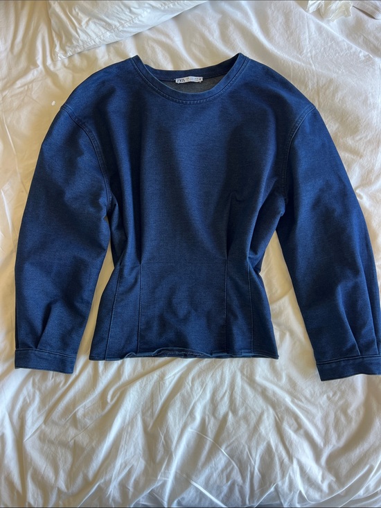 Zara Tops - Zara Women's Chambray Crewneck Top